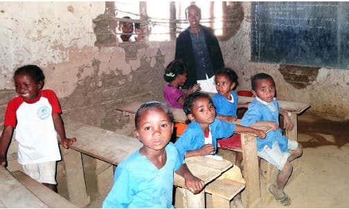 251poor-madagascar